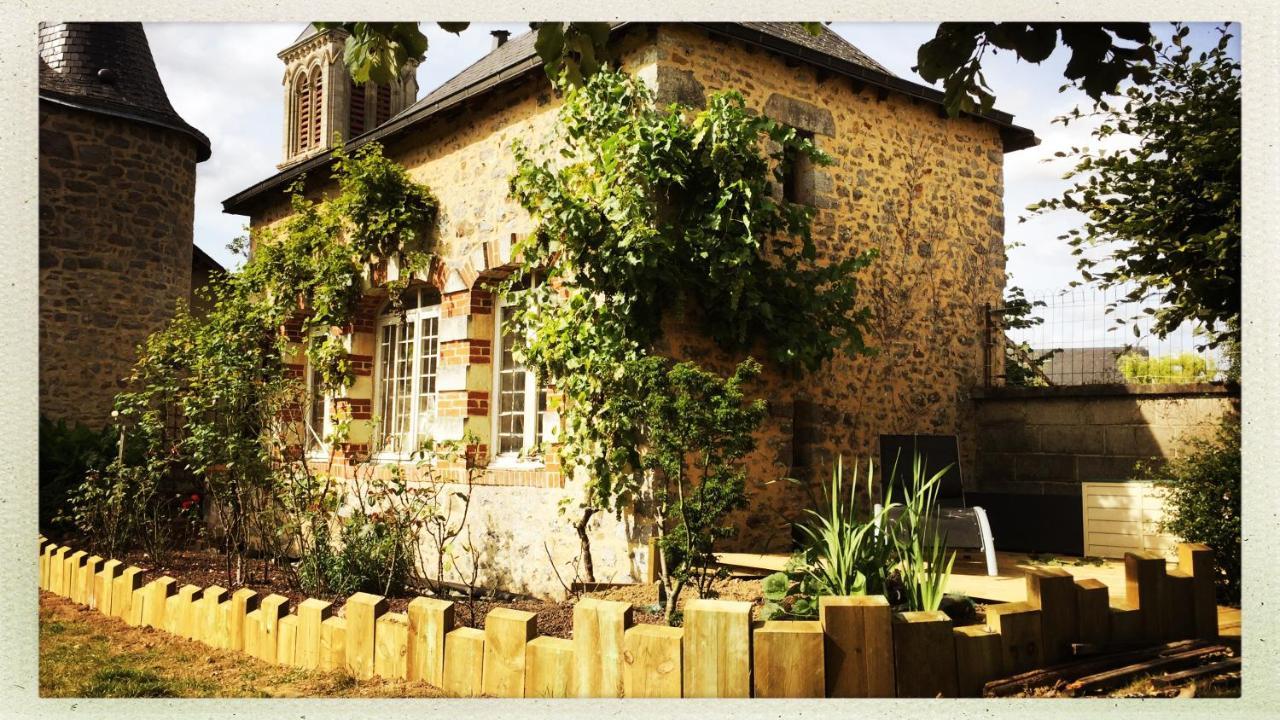 Bed and Breakfast Manoir De La Grand'Cour Soulgé-sur-ouette Exteriér fotografie